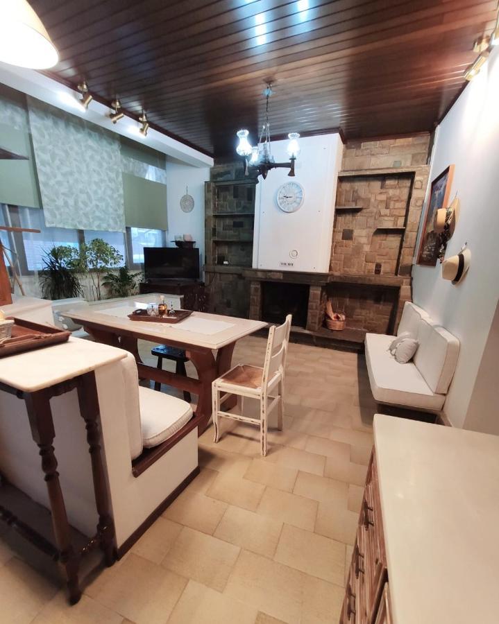 Johnny'S Loft Agrinio Exterior foto